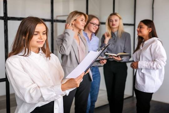 Средний возраст работающих граждан определен Кировстатом