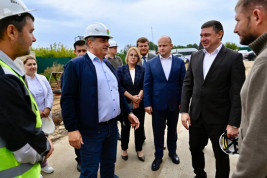 Евгений Первышов оценил капремонт и возведение объектов образования в Рассказовском округе