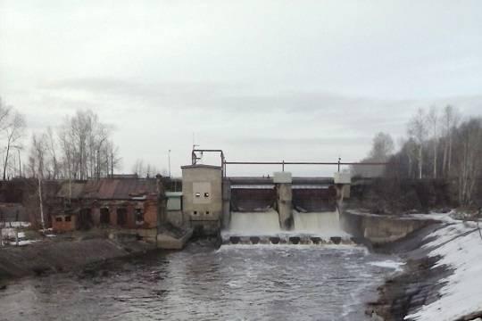 Арбитражный суд расторг договор эксплуатации Белохолуницкой ГЭС (фото: commons.wikimedia.org/ Злобин П.С.)