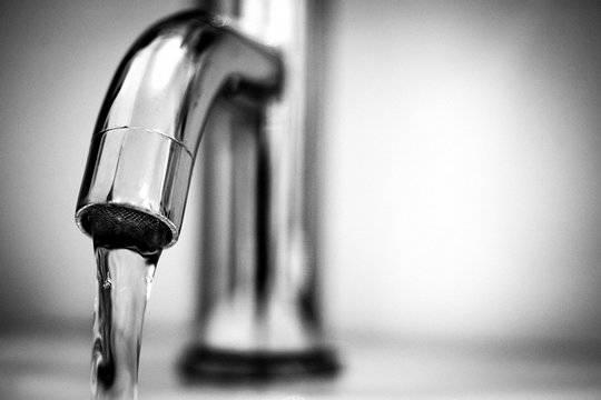 Первые отключения горячей воды в Тамбове стартуют 12 мая (фото: pxhere.com)
